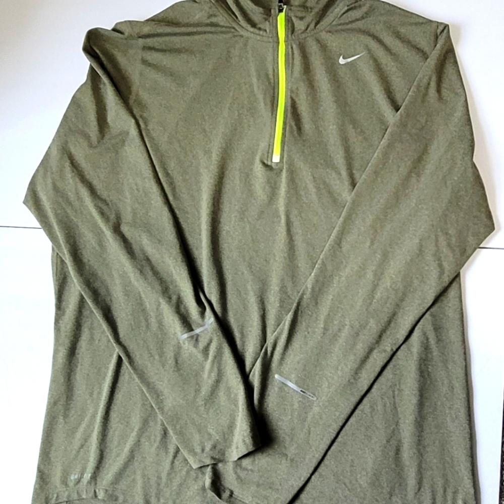 Nike Running Nike Element DriFit Quarter Zip Pullover